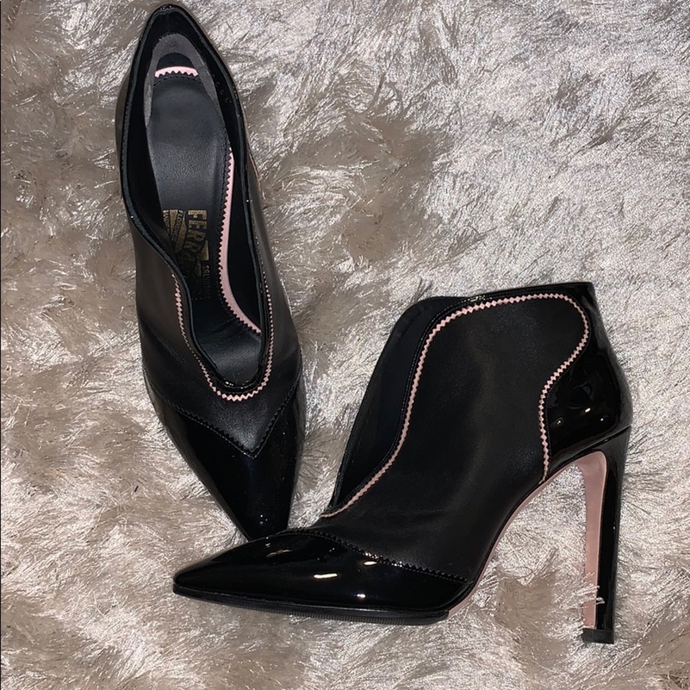 Salvatore Ferragamo Women’s ankle boot Size 7